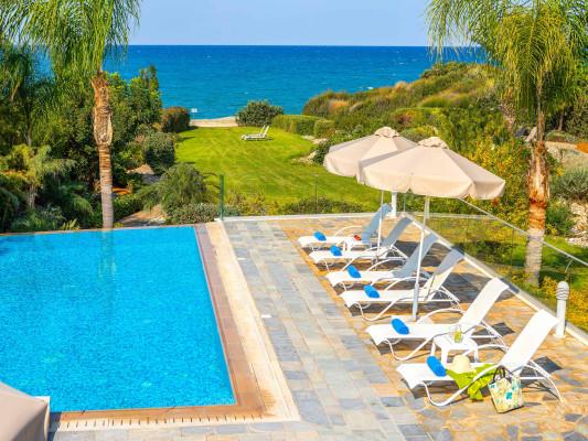 Harmonia Beach Villa