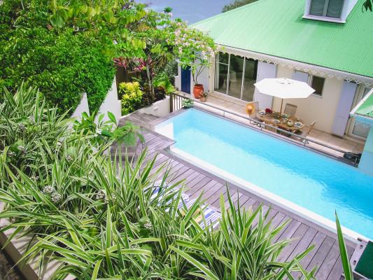 https://www.thetopvillas.com/destinations/caribbean/st-barthelemy/marigot/villa-case-et-cuisine/