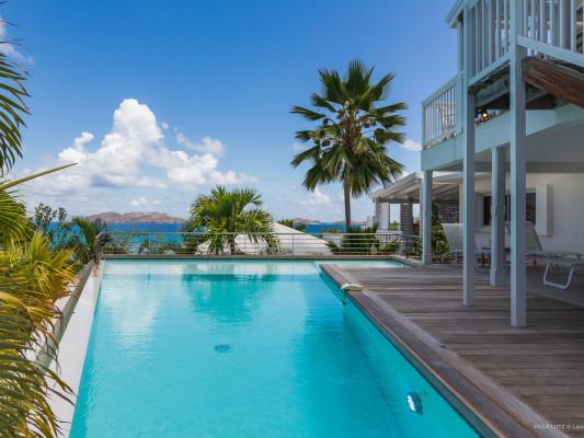 https://www.thetopvillas.com/destinations/caribbean/st-barthelemy/camaruche/villa-luz