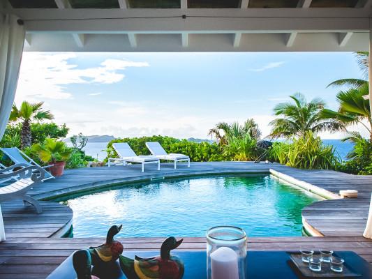 Villa La Falaise Pointe Milou villas with pools