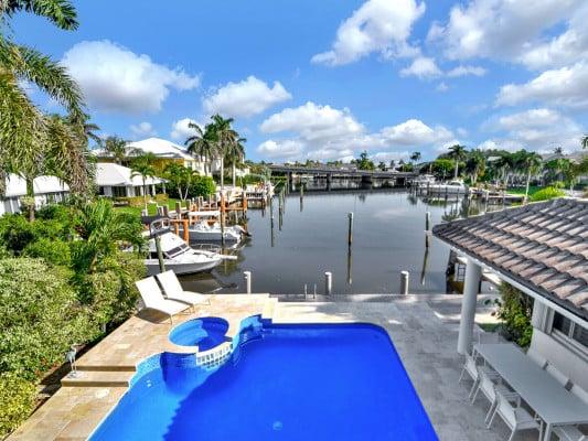 https://www.thetopvillas.com/destinations/florida/boca-raton-area/delray-beach/delray-beach-14/