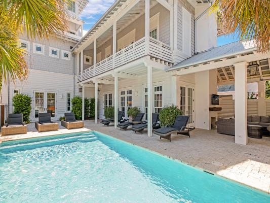 https://www.thetopvillas.com/destinations/florida/destin-area/30a/rosemary-beach/rosemary-beach-9