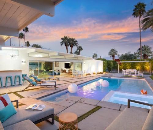 https://www.thetopvillas.com/destinations/california/palm-springs/palm-springs-central/palm-springs-169