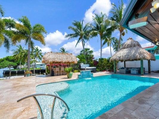 https://www.thetopvillas.com/destinations/florida/boca-raton-area/pompano-beach/pompano-beach-9/