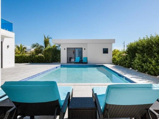 Villa Topaz Long Bay Beach villas with pools