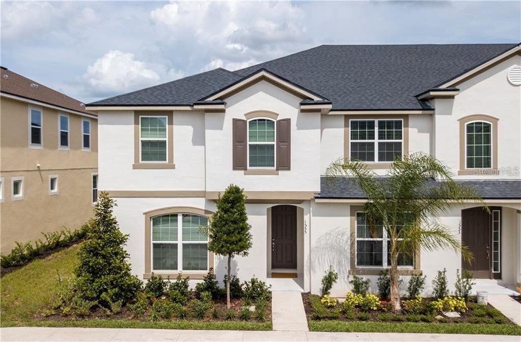 5 bed 4.1 bath solara townhome.jpeg