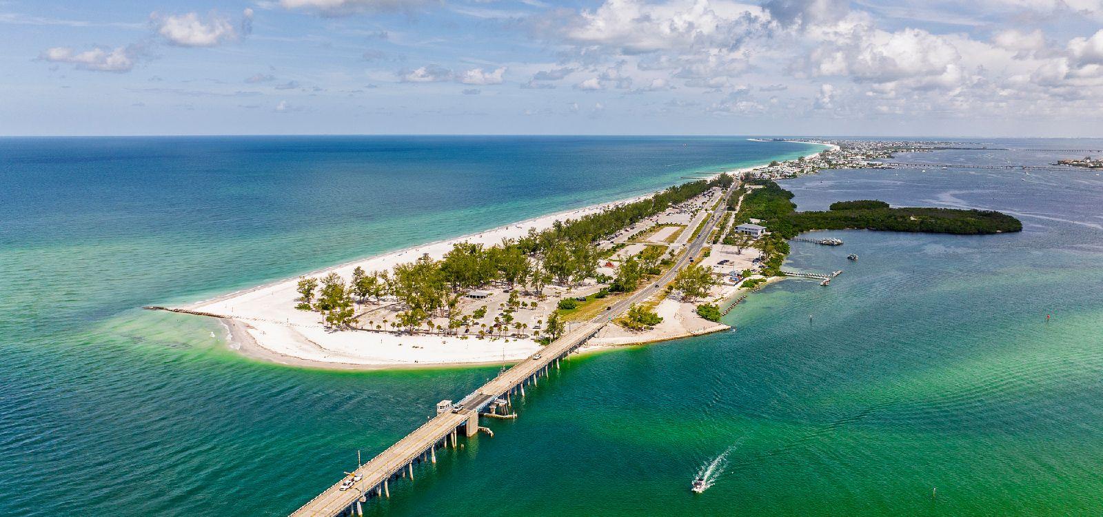 8 bedroom villas in Anna Maria Island