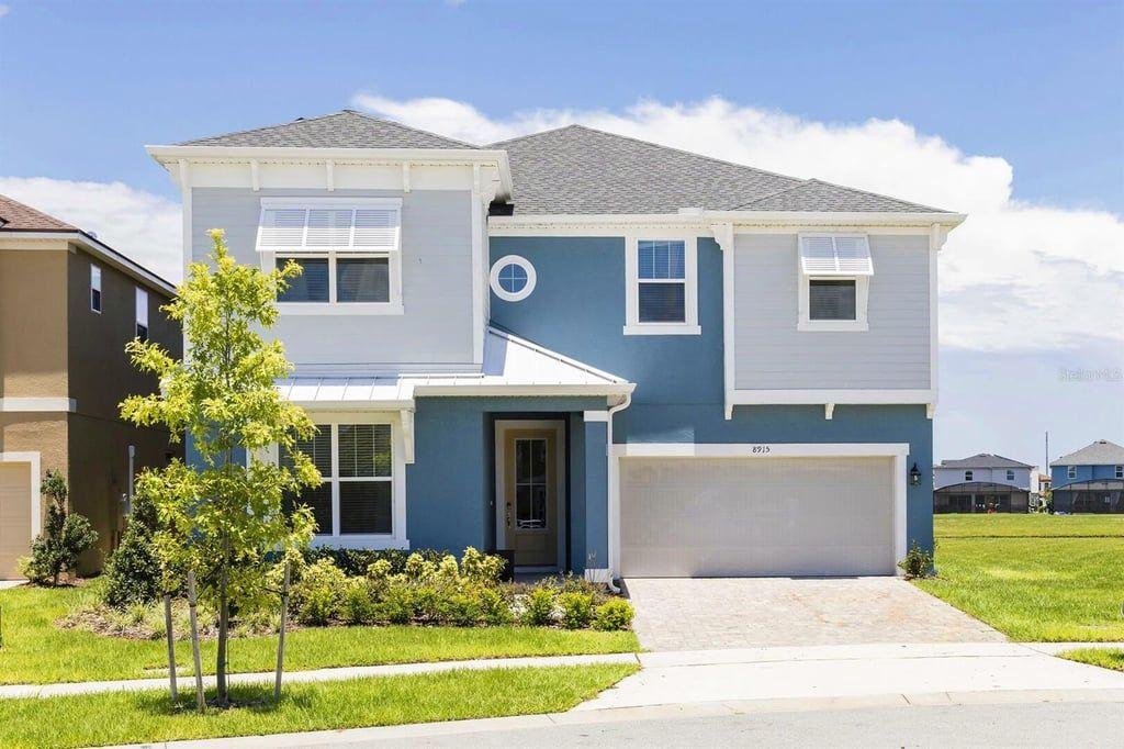 9 bed 6.1 bath solara home just under 1.5 m.jpeg