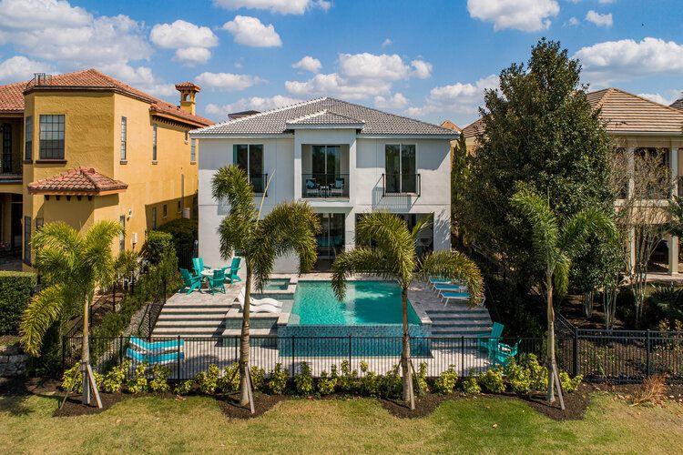 9 bedroom vacation rentals, Reunion Resort 35