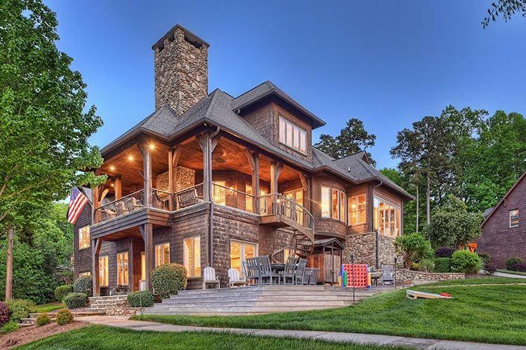 About our Mooresville vacation rentals