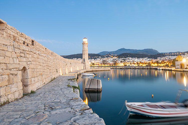 Best time to visit crete
