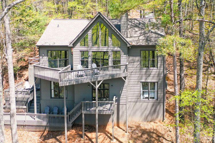 Big Canoe 3 scenery pet-friendly cabin in Georgia