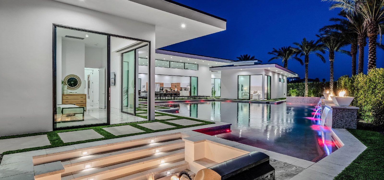 Indio-137-California-vacation-rental-large-group