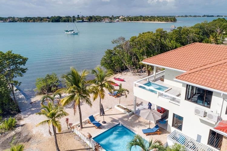 Island Time Gecko-Villa beachfront