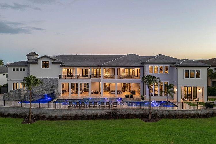 Large vacation rentals in Florida