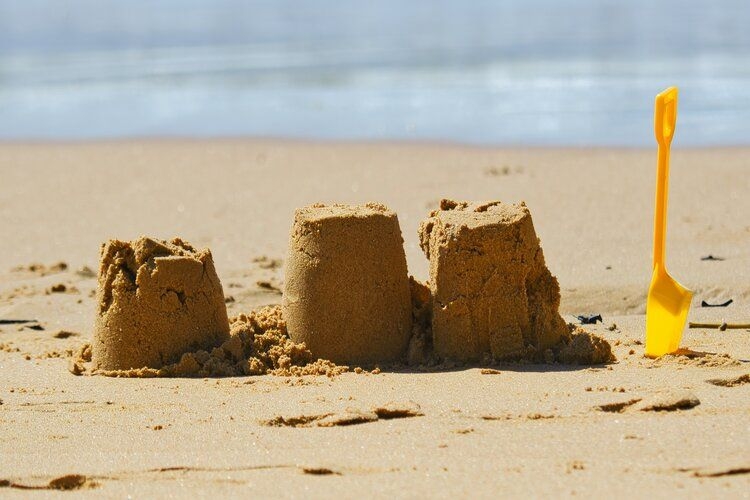 Beaches, sandy, sandcastle