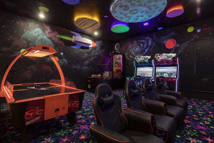 Bears Den 1500 game room