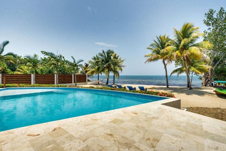 Belize villas on the beach with pool, South Gull Villa, Caribbean rentals, Top Villas