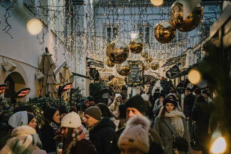 Best time to visit Croatia, Zagreb festive market, Christmas lights, December