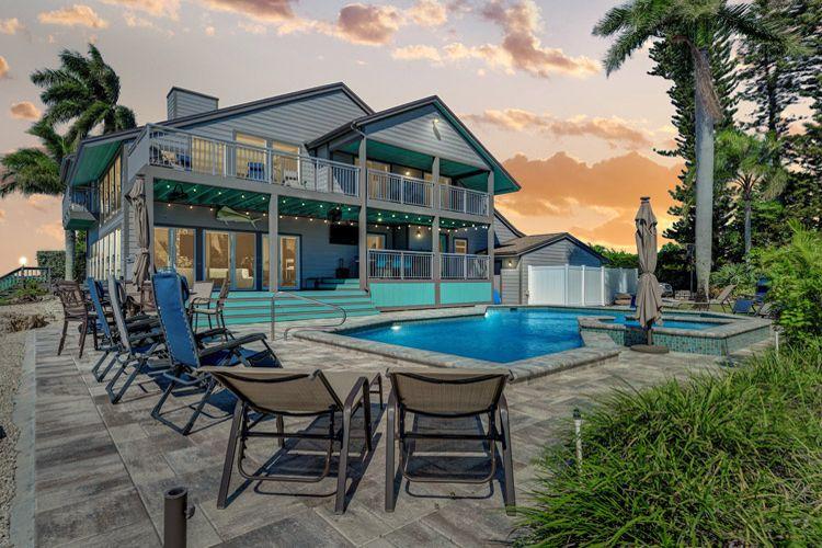 Bradenton 48 large vacation rental with private pool