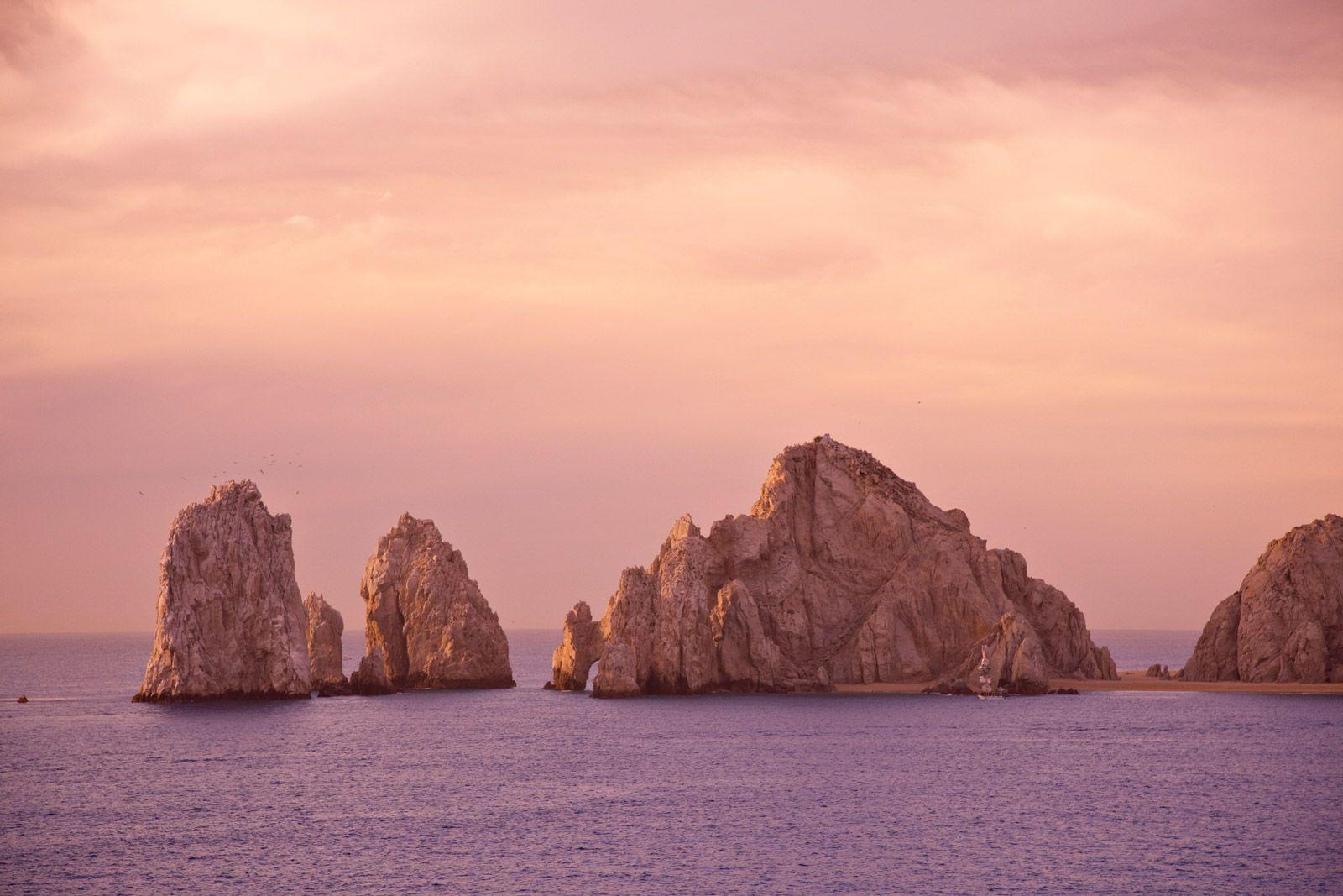 El Arco sea rocks in Cabo at sun rise