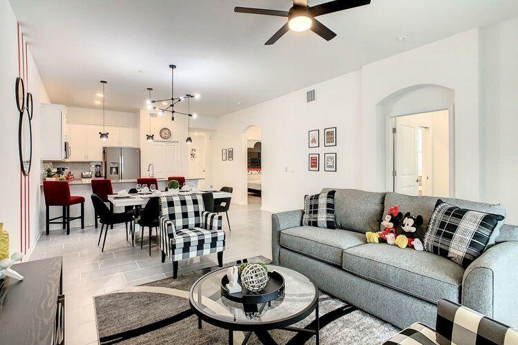 Champions Gate Condos Orlando, Florida, Championsgate 2166 Disney themed living room