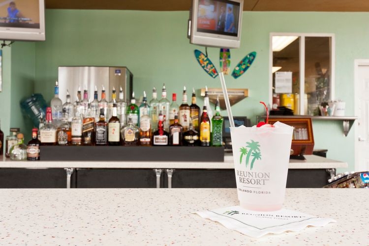 Reunion Resort restaurants, Cove Bar and Grille