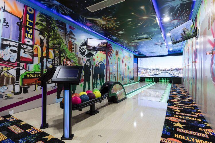 Orlando vacation homes with bowling alleys, Fantasy Island Resort 1