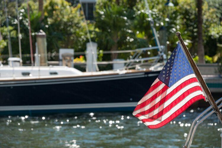 A boat in Florida offers a top multi centre holiday things to do