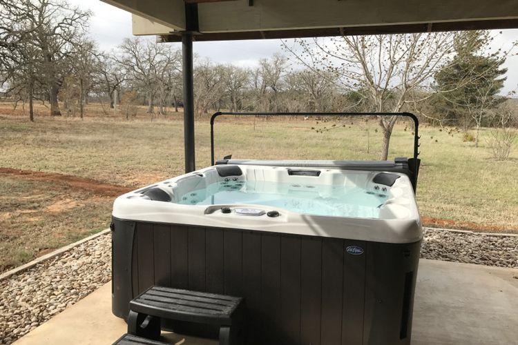Fredericksburg 8 Fredericksburg vacation rentals with hot tubs