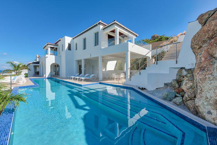 Guana Bay villa Amalia large villa with pool