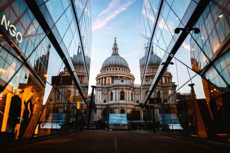 London City Breaks, St Pauls, Top Villas