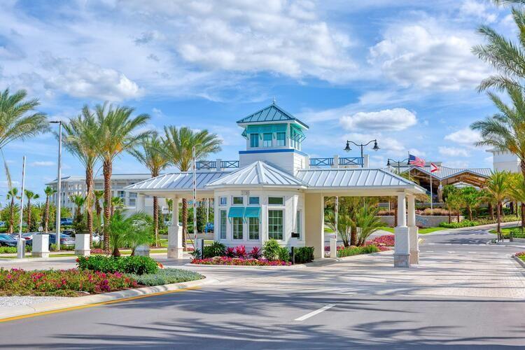 Margaritaville resort entrance, Top Villas