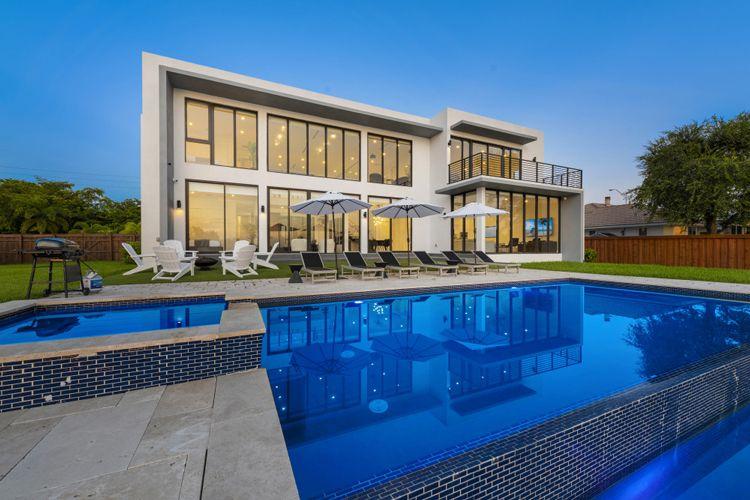 Miami 93 ii vacation rentals with private pools