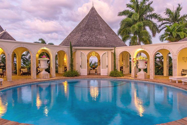 Montego Bay private villas with pools - Bambu villa with private pool and covered walkway