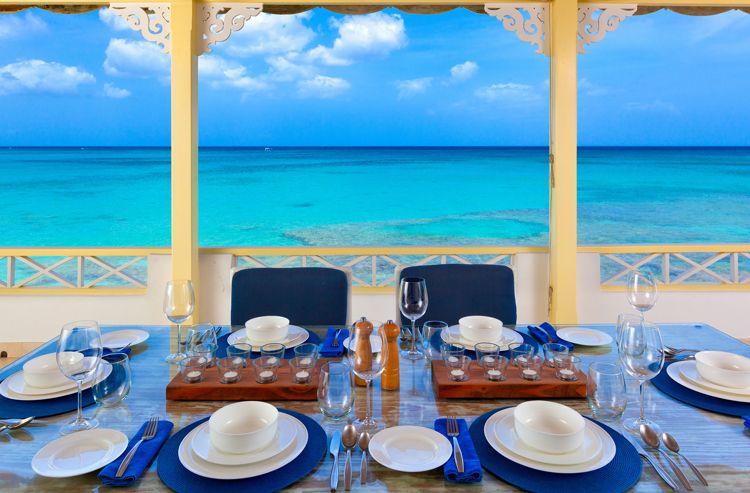 Mullins Bay villas with ocean views - Easy Reach villa with covered dining area overlooking the sea