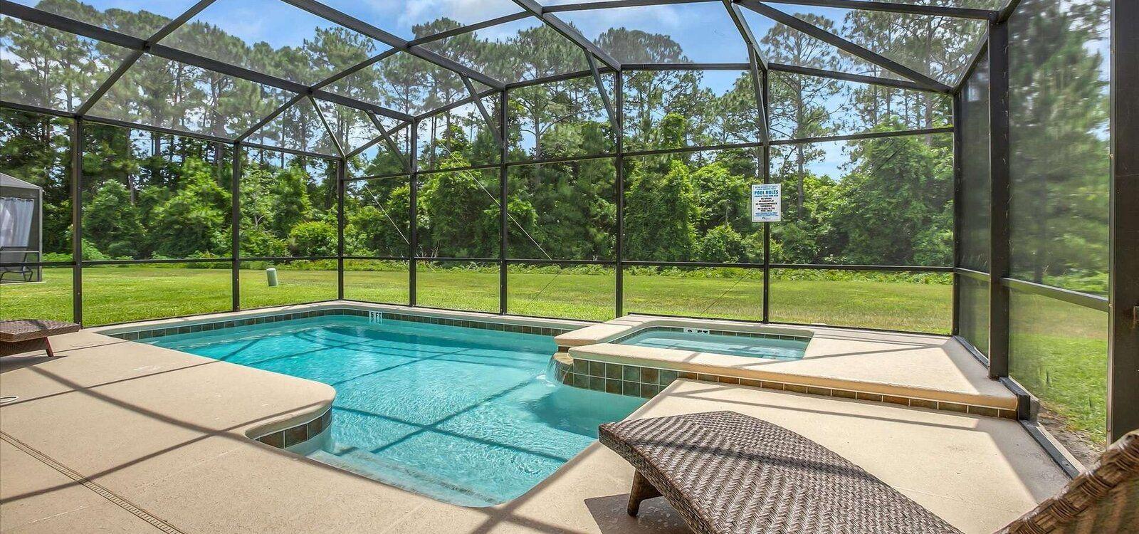 Paradise Palms Resort Airbnb alternativrs 296 pool