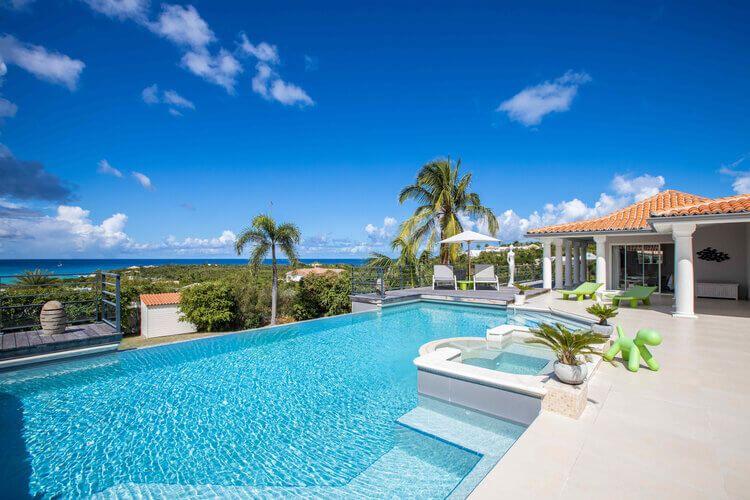 Pet-friendly pool villa Giselle in Terres Basses Saint Martin