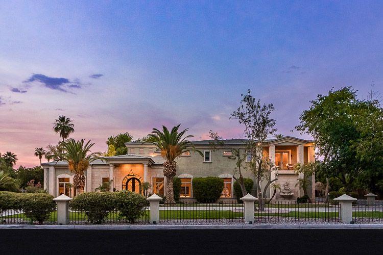 Phoenix 45 large luxury vacation home in Arizona