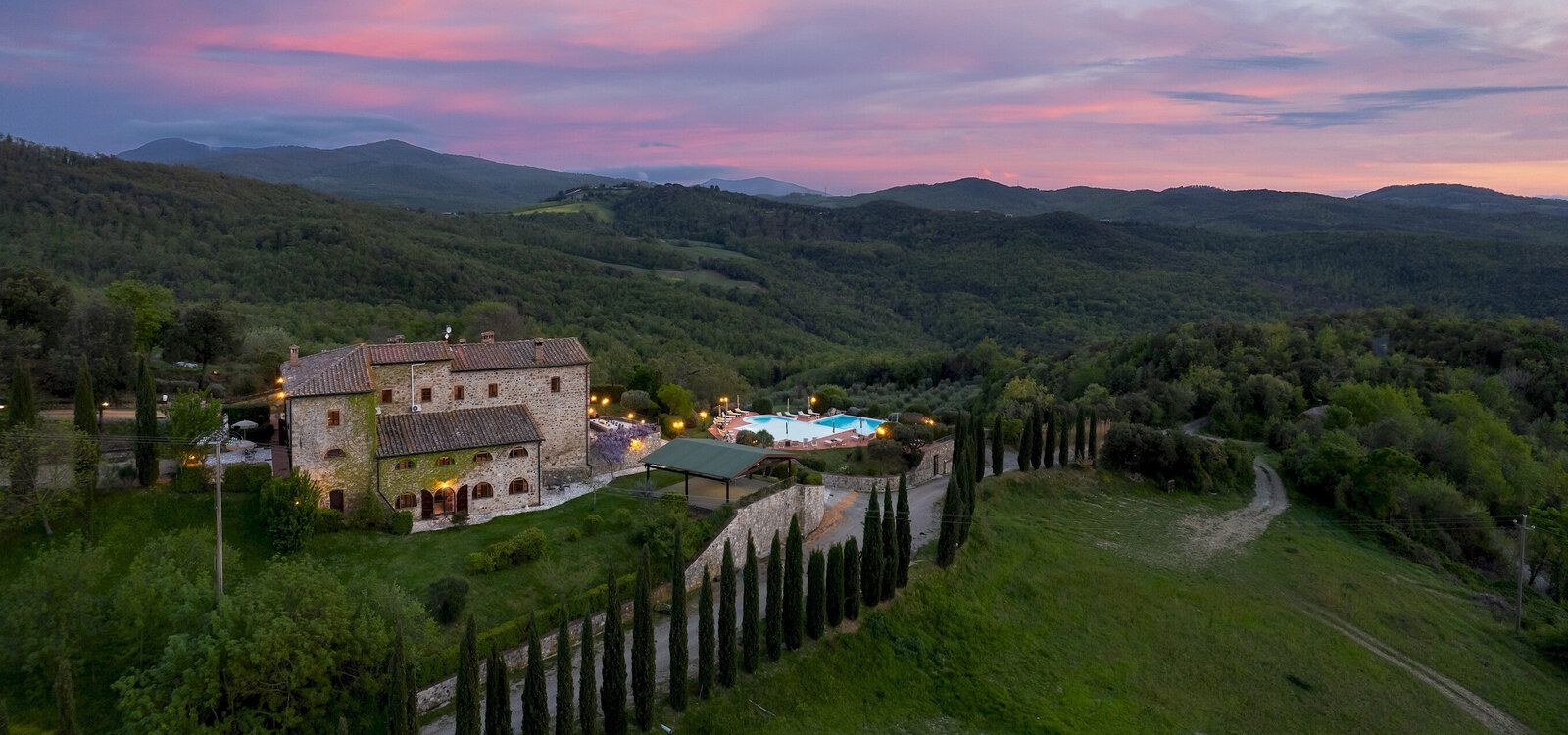 Holiday cottages sleeping 30, Guado al Sole, Italy, sunset view, Top Villas
