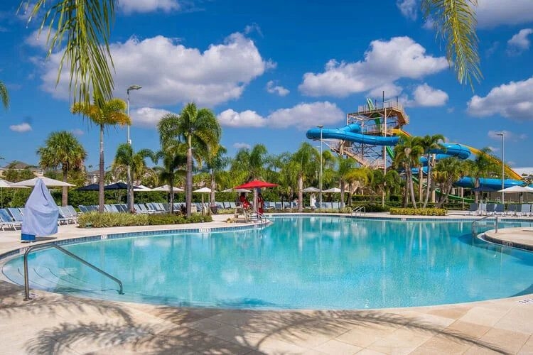 Encore Resort Pool, Top Villas