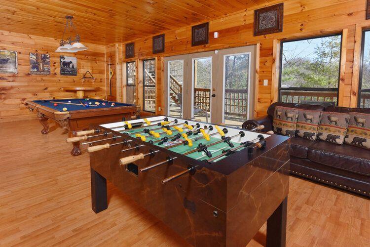 Gatlinburg cabins with game rooms, Gatlinburg 68, Top Villas