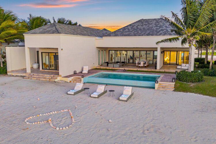 Bahamas villas and vacation rentals, Rockwell Island 1, Top Villas