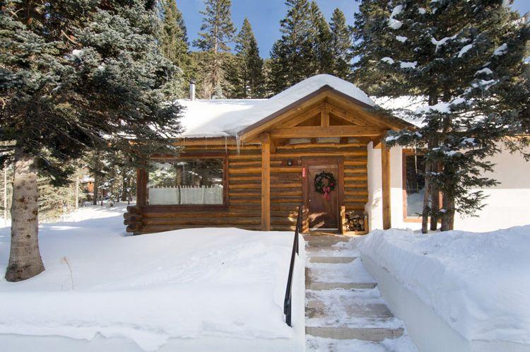 taos-ski-valley-3-new-mexico-pet-friendly-rentals.jpg