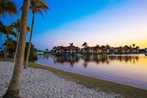 A view of canal side villas in Cape Coral
