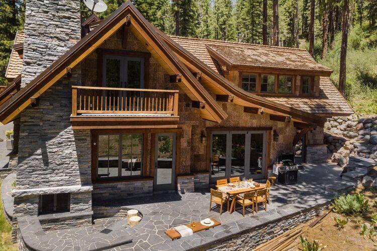 Truckee Cabin & Condo Rentals, view of Lake Tahoe 85, luxury cabin rental, Top Villas