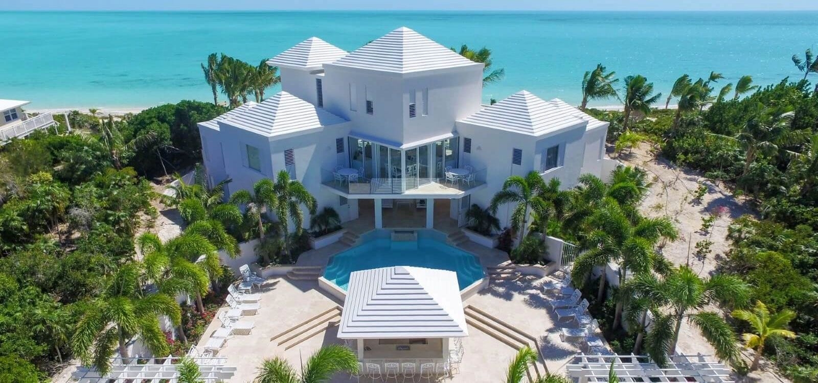 vacation rentals with private waterfalls