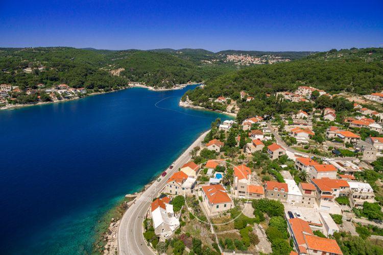 Villa Mir Vami Brac beachfront villas