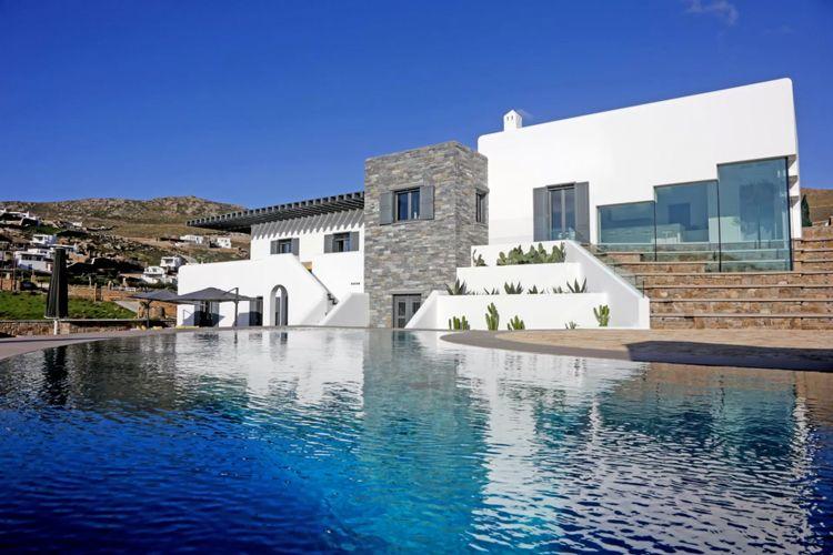 Villa Prince European villas with pools