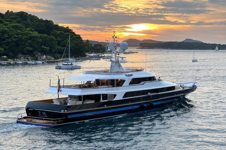 Villas in Primosten, concierge, boat charters, Top Villas